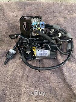 2011-2019 Jeep Grand Cherokee Suspension Air Compressor OEM