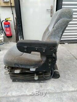 New Holland T7 Series Deluxe Air Suspension Seat with Seatbelt