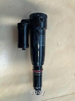 Rockshox super deluxe select 230x62.5 trunnion	   <br/>	<br/>	Translation: Rockshox super deluxe select 230x62.5 trunnion